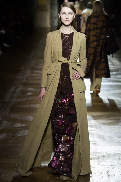 Look 33